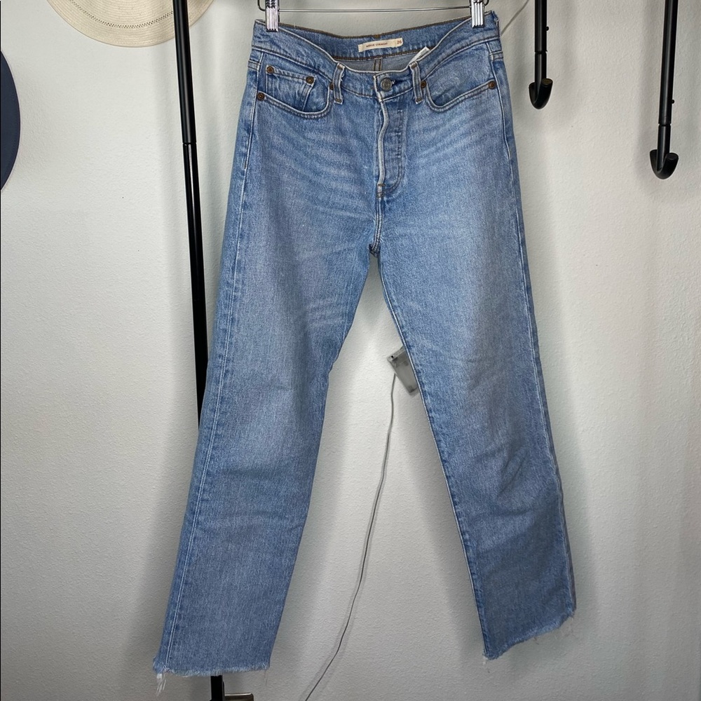 Levi’s Wedgie Straight